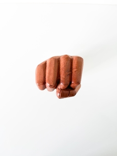 Mãos de Nil - Mão fechada - comprar online