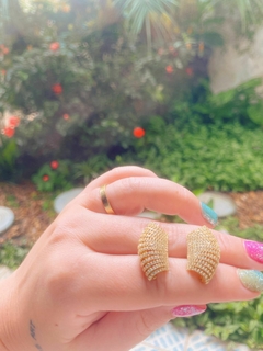 Brinco Dourado Arcos com Zircônia - Folheado de ouro 18k