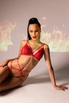 Conjunto de encaje rojo con tiras
