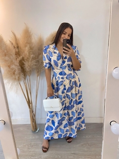 Vestido longo acetinado na internet