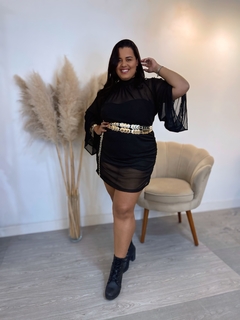 Vestido Plus em tule