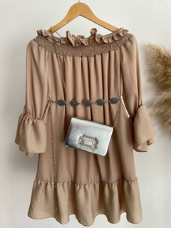 Vestido chiffon ombro a ombro na internet
