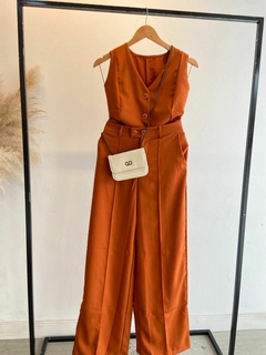 Conjunto em alfaiataria na internet
