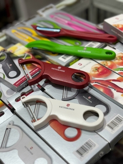 PELAPAPAS Y PELATOMATES VICTORINOX - comprar online
