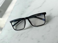 armação para óculos de grau masculino preto com detalhe azul - comprar online