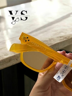 óculo de sol AMARELO TRANSLÚCIDO na internet