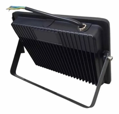 Reflector 200W IP65 ALTA POTENCIA PARA CANCHAS - P&A Soluciones Eléctricas 