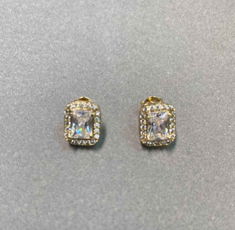 Brinco retangular com zircônias