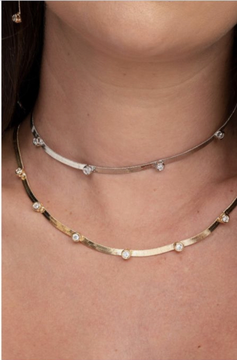 Colar fita com zircônias