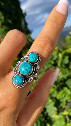 Anillo de plata 925 y piedra incrustada - comprar online