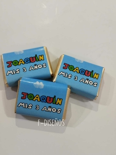 Souvenir lata pastillera + 4 chocolates personalizados - F-Diseños 