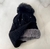 GORRO CON PIEL, POMPON Y PERLAS - comprar online