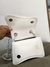 Bolsa branca Alça em corrente na internet