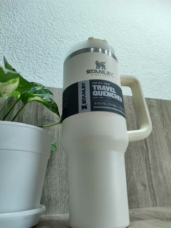 Vaso Stanley Travel Quencher The Big Grip - 1.18 Ltros - Blanco en internet