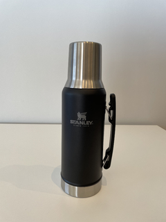 Termo Stanley Mate-System 1.2 Ltros -Negro mate-