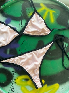 Bikini mati