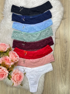 Calcinha secret renda chavinha