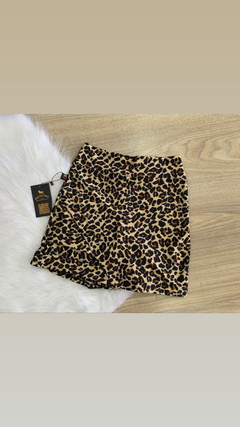 Shorts Saia Detalhe na Lateral - comprar online