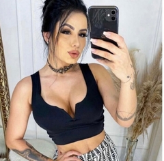 Cropped Paula