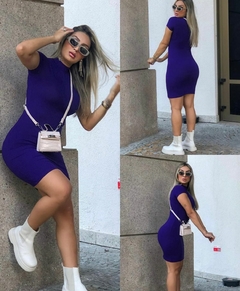 Vestido Canelado Gola Alta com Manga - comprar online