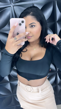 Cropped Alana manga longa
