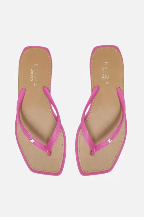 Imagem do Chinelo Feminino de Dedo Borracha Bico Quadrado Arezzo