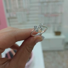Anillo Moñito Chico con Piedritas. - comprar online