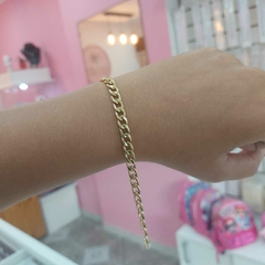 Pulsera con Eslabones Medio Gruesa.