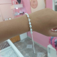 Pulsera Corazón con Perlas Blancas.