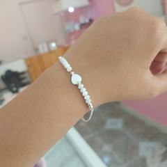 Pulsera con Piedras Blancas y Corazón. - comprar online