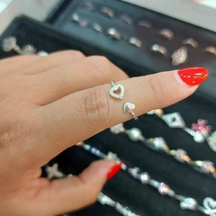 Anillo Semi Abierto Corazones.