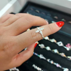 Anillo Tipo Flor. - comprar online
