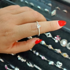 Anillo Fino Corazón.