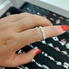 Anillo Tipo Entrelazado.