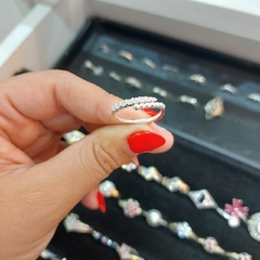 Anillo Regulable con Pelotitas y Piedritas. - comprar online