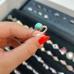 Anillo Pelotitas con Piedra. - Santa Rita Joyas y Accesorios