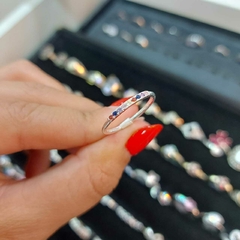 Anillo con Piedritas Multicolor. - comprar online