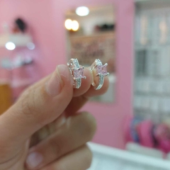Argollitas Cliker con Piedra Encastrada. en internet