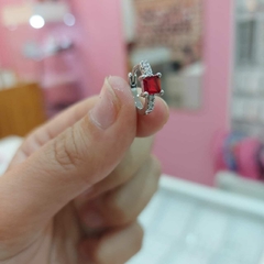 Argollitas Cliker con Piedra Encastrada. - Santa Rita Joyas y Accesorios
