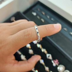 Anillo de Plata con Piedritas.