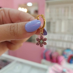 Imagen de Argollitas con Colgante Flor.