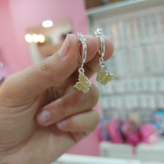 Argollitas con Colgante Mariposas. - tienda online