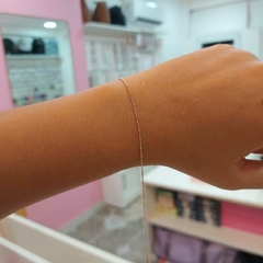 Pulsera Finita con Pelotitas.