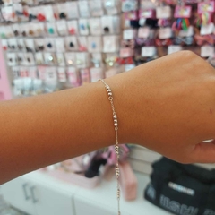Pulsera con Pelotitas.