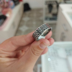 Anillo de Hombre Tipo con Espigas. - comprar online