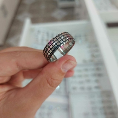 Anillo de Hombre con Cuadraditos. - comprar online