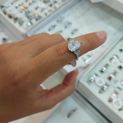 Anillo Tipo Gota.