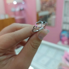 Anillo con Tres Corazones. - comprar online