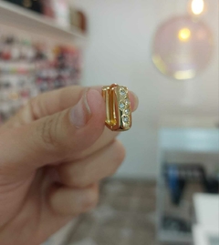 Argollitas Cliker con Piedritas Blancas Encastradas. - comprar online