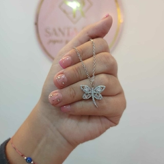Conjunto Mariposa con Piedras Blancas Encastradas.